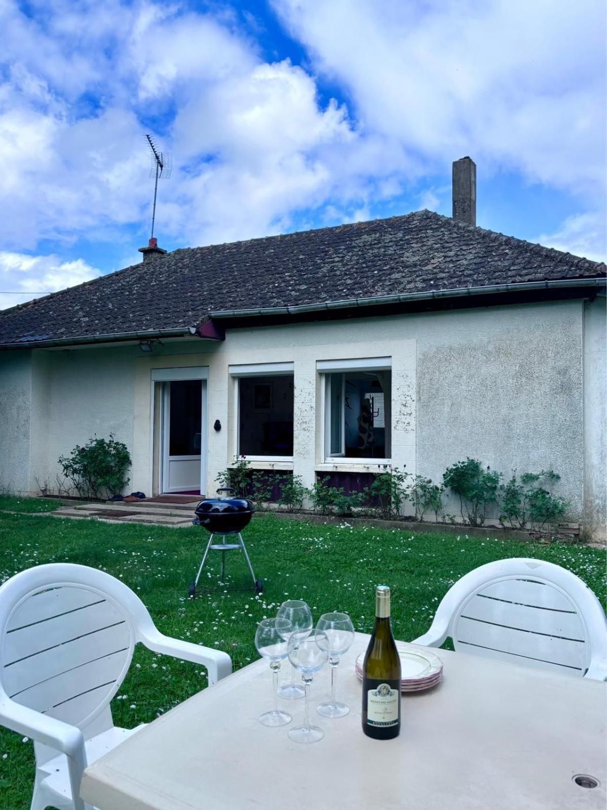 Вілла Chez Suzanne Saint-Pere-sur-Loire Екстер'єр фото